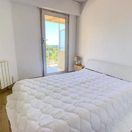 With Swimming Pool - 1 Bedroom - 4 People - Sea View - Pa